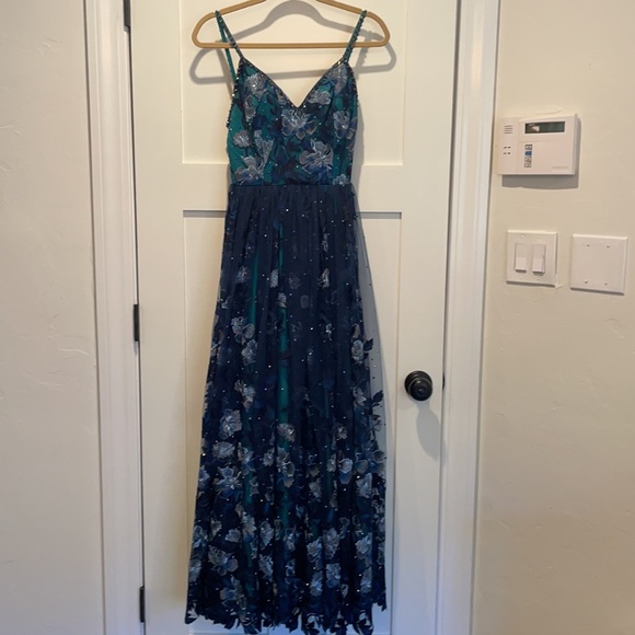 Johnathan Kayne Evening gown - Picture 1 of 7